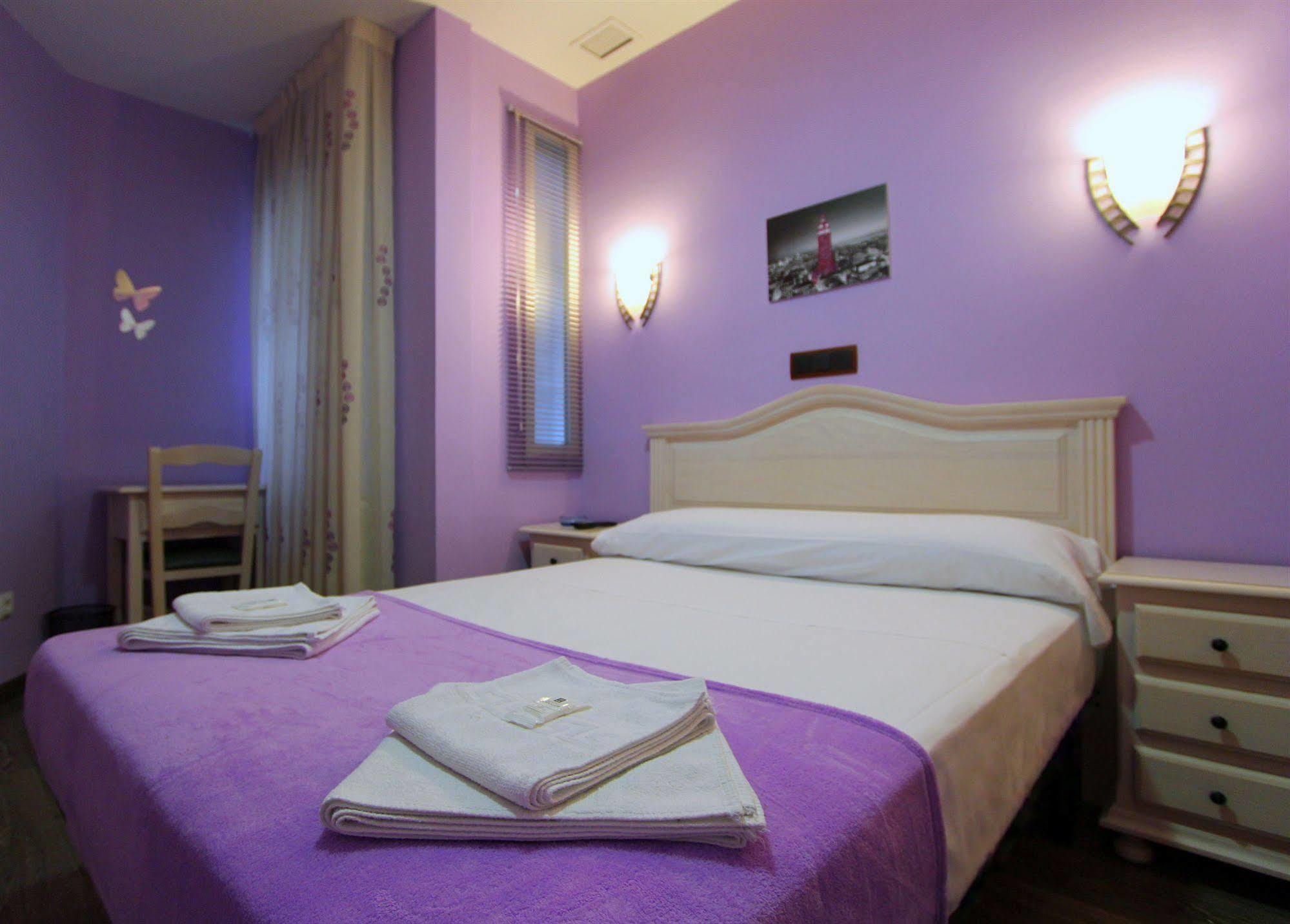 Hostal Regio Madrid Eksteriør billede